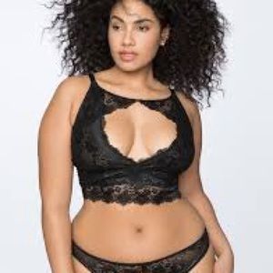 Keyhole lace bralette - very sexy